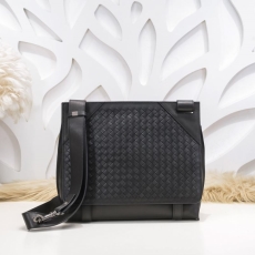 Mens Bottega Veneta Clutch Bags